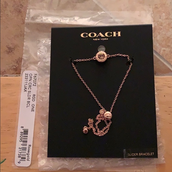 Coach Open Circle Rose Gold Slider Bracelet. - Picture 3 of 5
